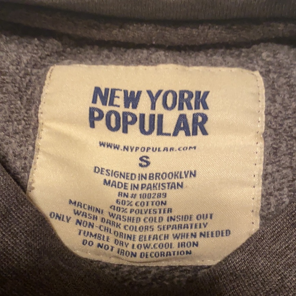 sweatshirt - Picture 2 of 3